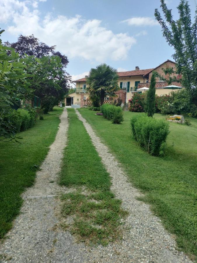 Casa Relax Immersa Nel Verde Della Natura Casalborgone Exteriör bild