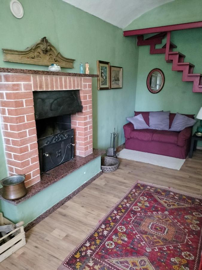 Casa Relax Immersa Nel Verde Della Natura Casalborgone Exteriör bild
