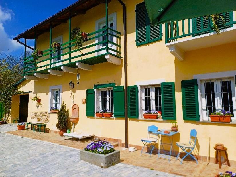Casa Relax Immersa Nel Verde Della Natura Casalborgone Exteriör bild