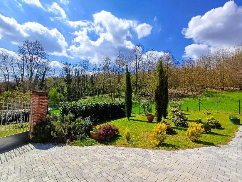 Casa Relax Immersa Nel Verde Della Natura Casalborgone Exteriör bild